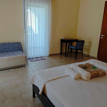 Sithonia Lodge ميتامورفوسي المظهر الخارجي الصورة